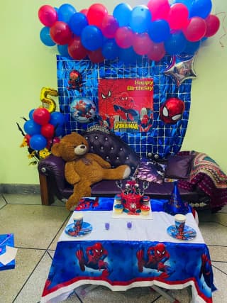Superhero Spiderman Cityscape Birthday Cake customer review 1